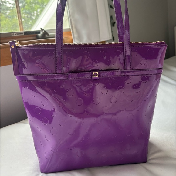 Kate Spade Sophie Camellia Street Purple
Leather Shoulder Purse - Picture 1 of 5